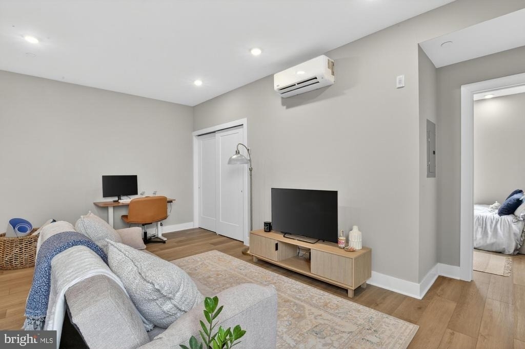 6712 Ridge Avenue - Photo 4