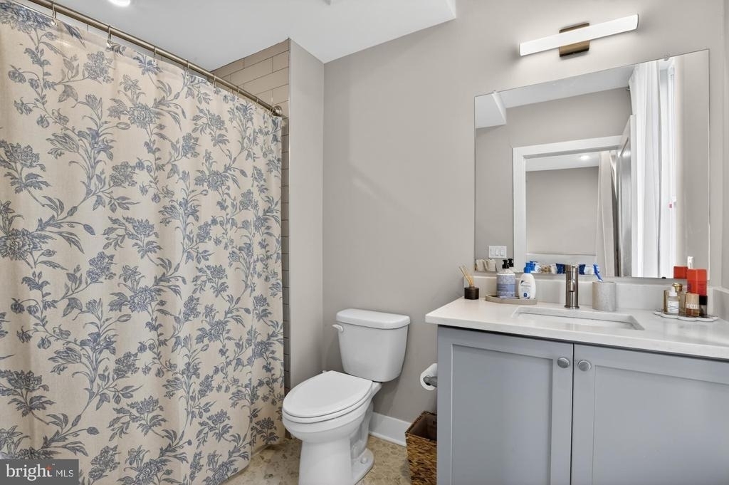 6712 Ridge Avenue - Photo 11