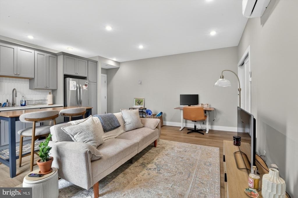 6712 Ridge Avenue - Photo 2