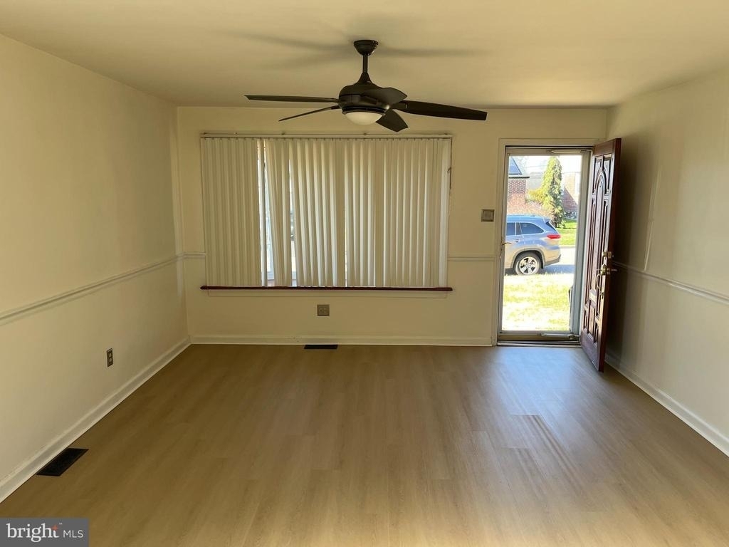 509 Larkspur Street - Photo 3