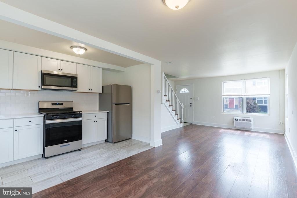 101 E Camden Avenue - Photo 2