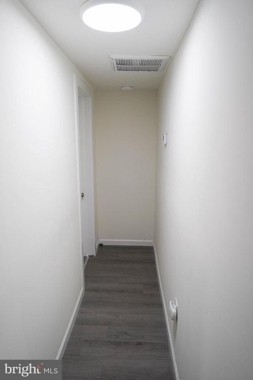 231 Newton Street - Photo 12