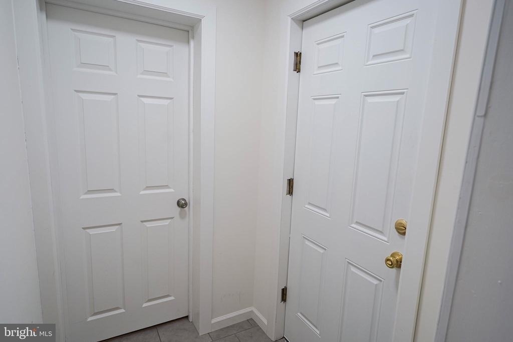 231 Newton Street - Photo 7
