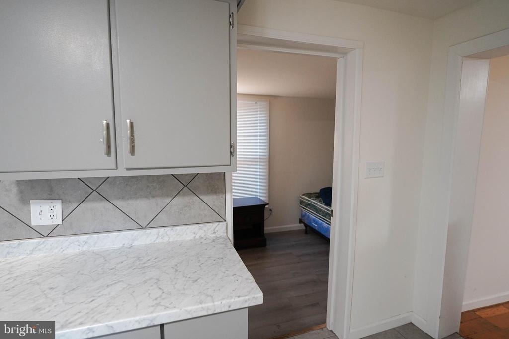 231 Newton Street - Photo 33