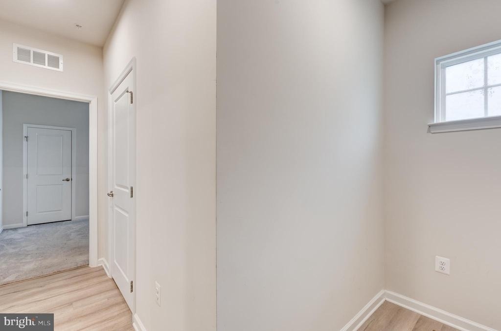 112 Sherman Way - Photo 18