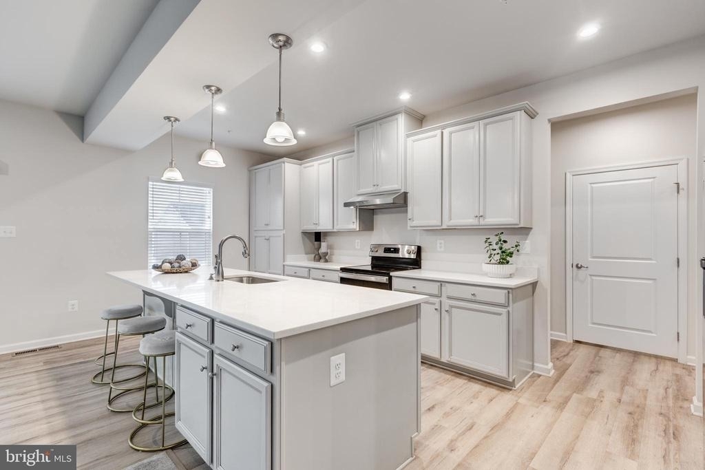 112 Sherman Way - Photo 13