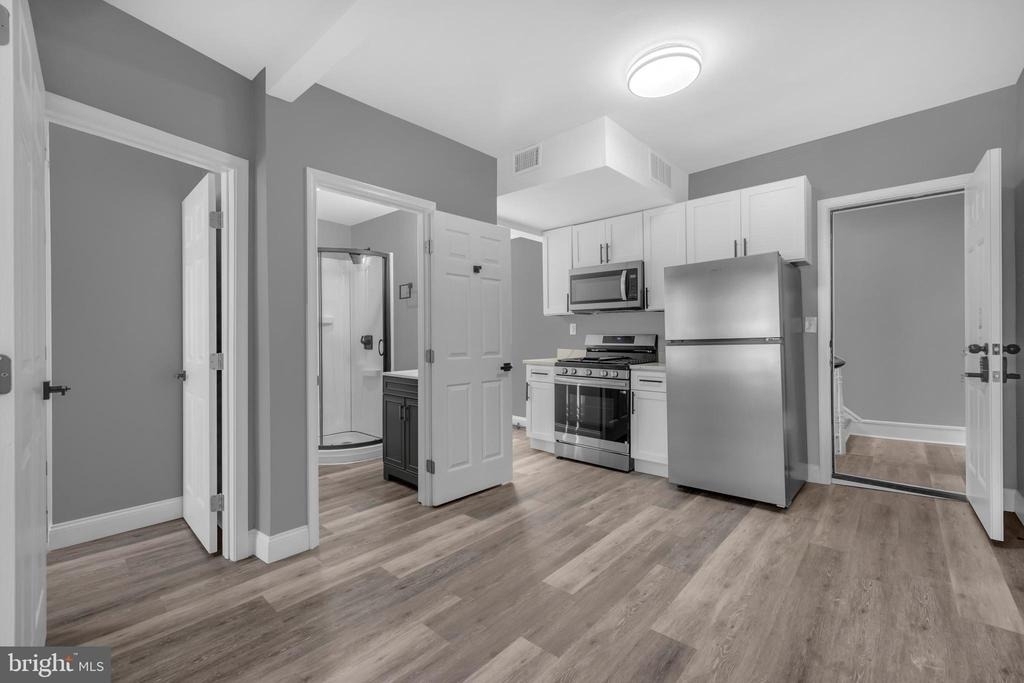 1725 Hollins Street - Photo 5
