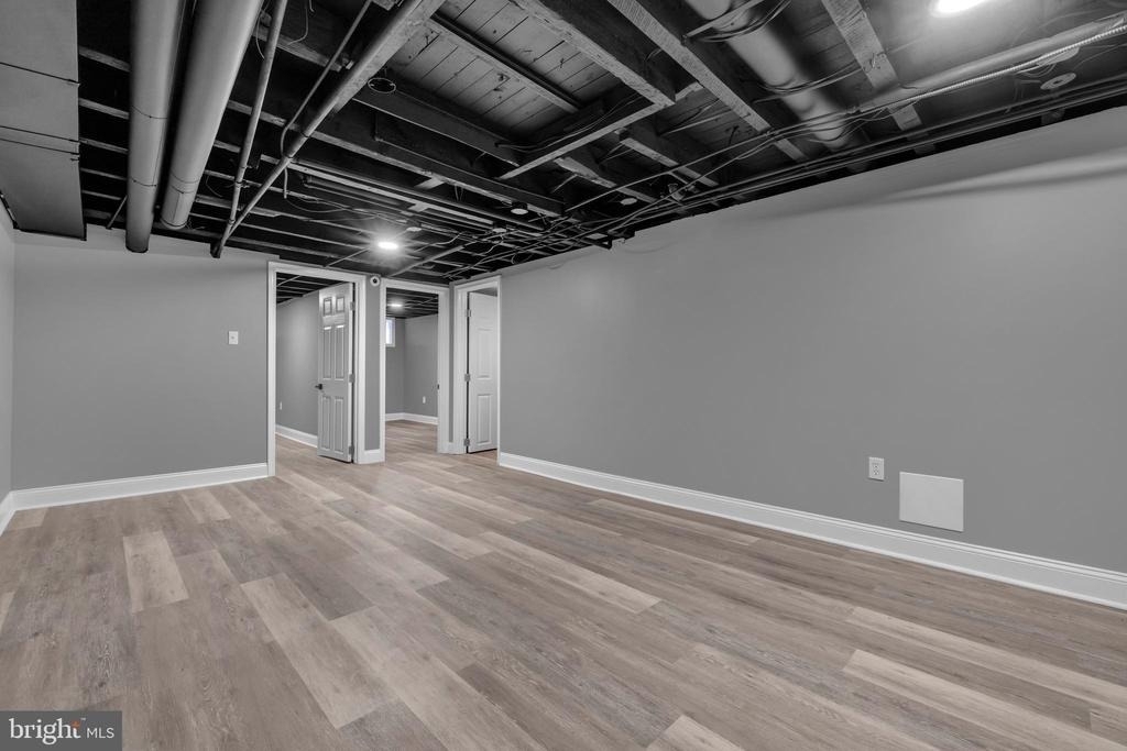 1725 Hollins Street - Photo 6