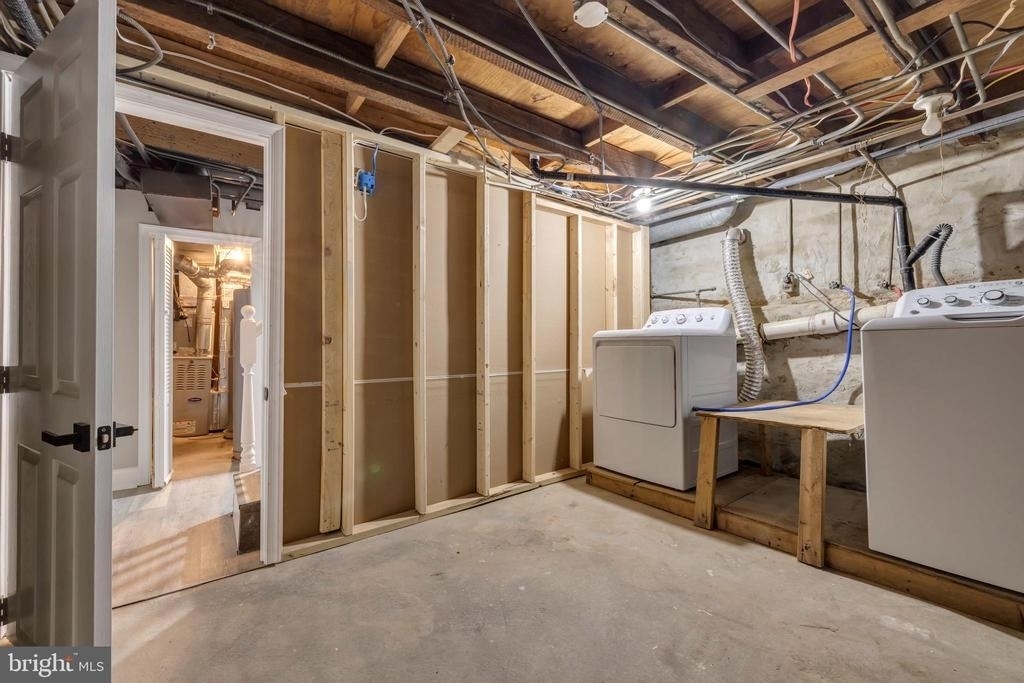 1725 Hollins Street - Photo 28