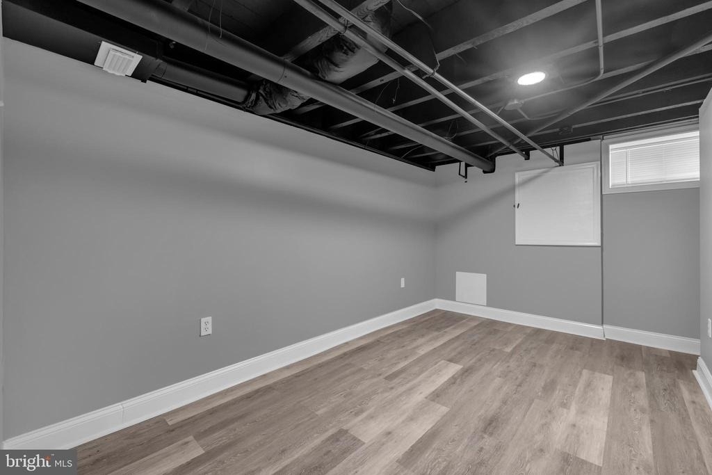 1725 Hollins Street - Photo 3