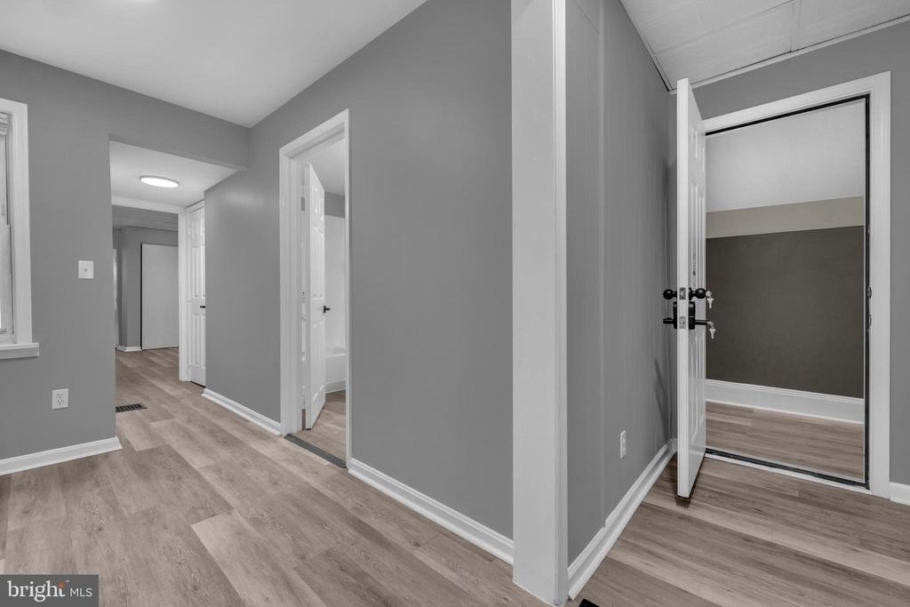 1725 Hollins Street - Photo 25