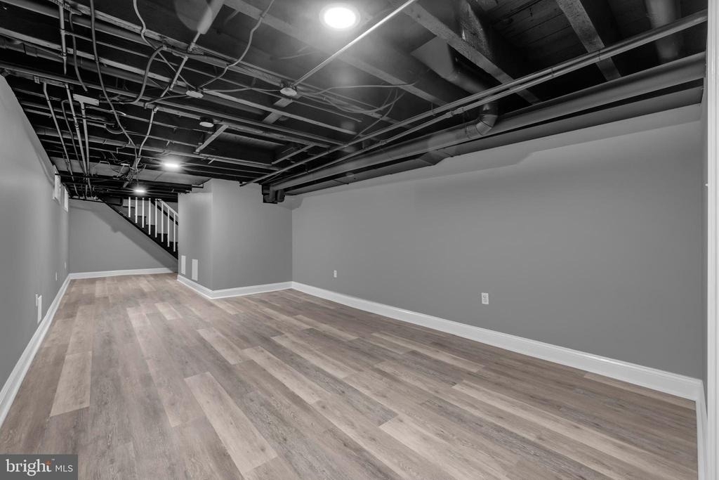 1725 Hollins Street - Photo 4