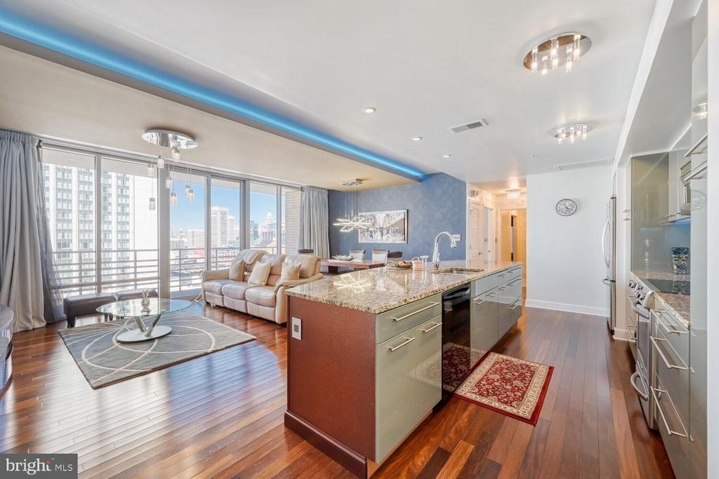 675 President Street - Photo 2