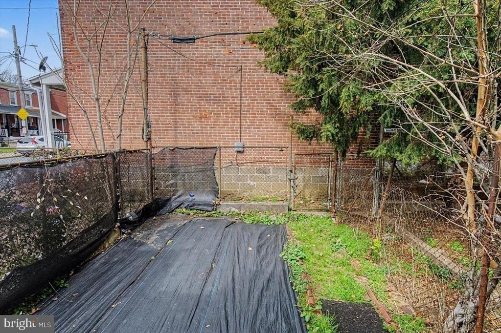 203 N Dupont Street - Photo 20