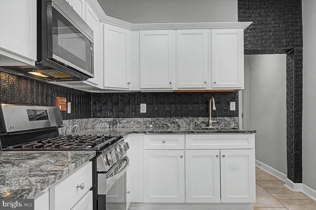 203 N Dupont Street - Photo 10
