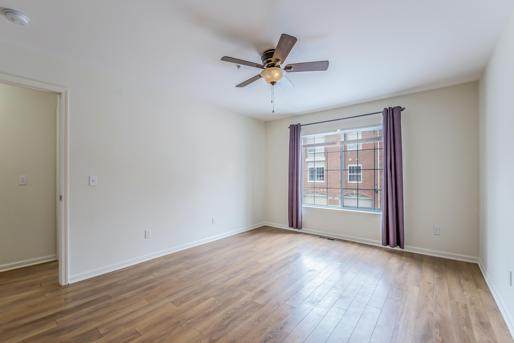 120 W Oakbrook Drive - Photo 16