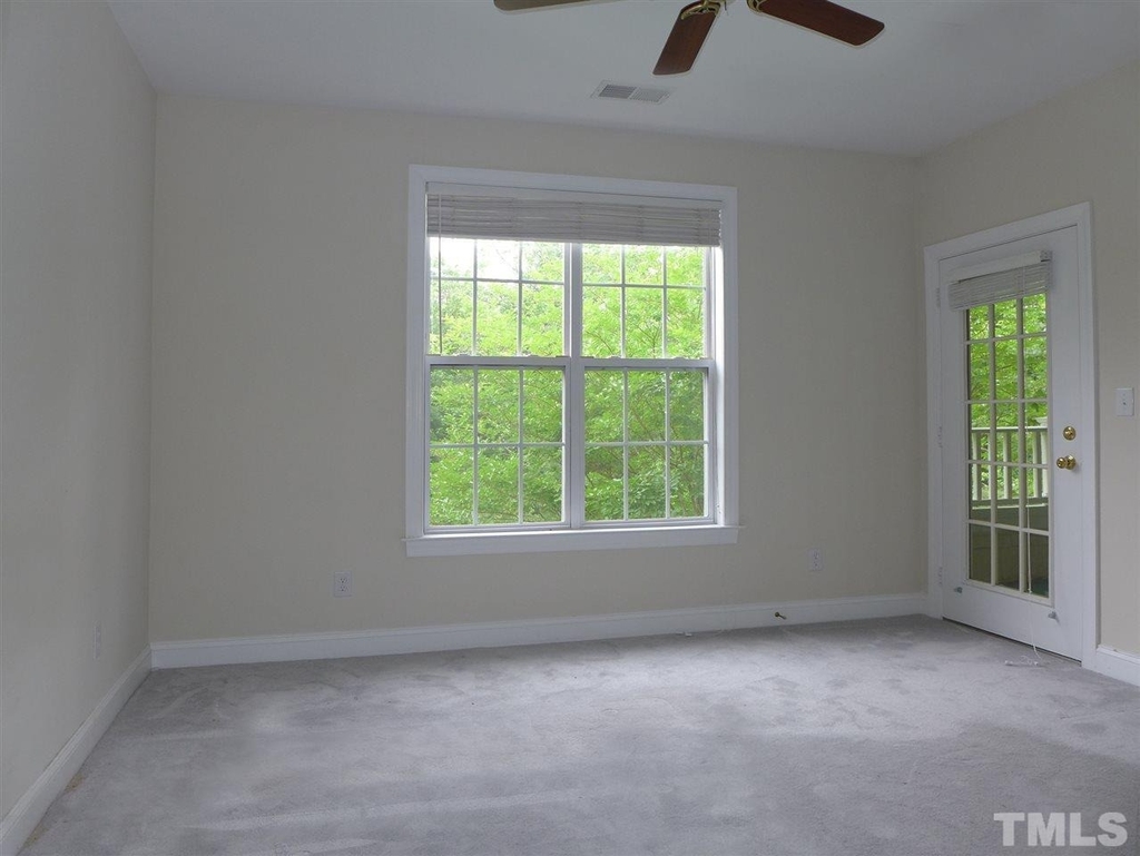124 Providence Glen Drive - Photo 8