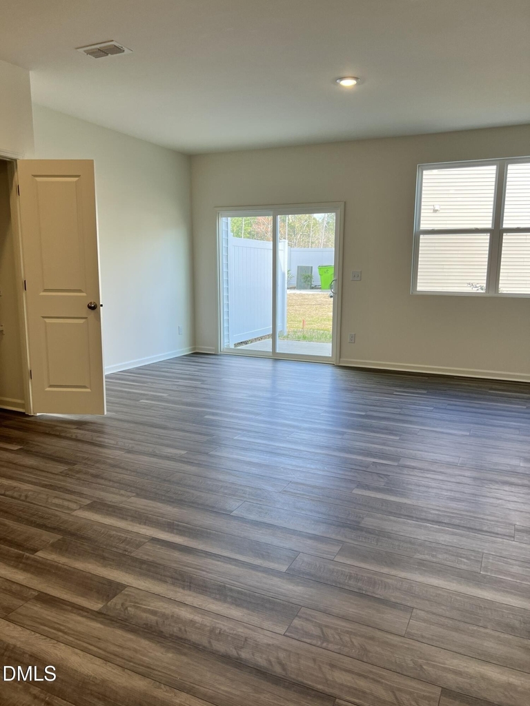 2065 Glen Crossing Drive - Photo 2
