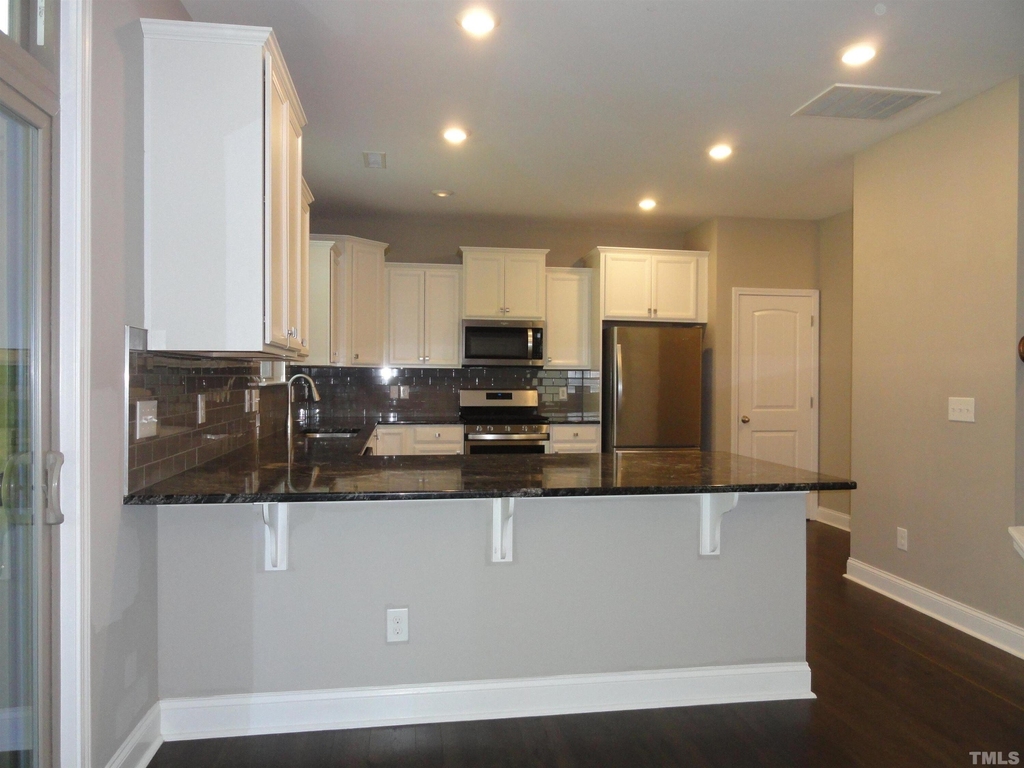 4013 Reunion Creek Parkway - Photo 3