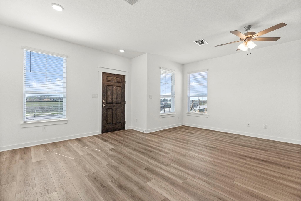 108 Hartson Dr - Photo 5
