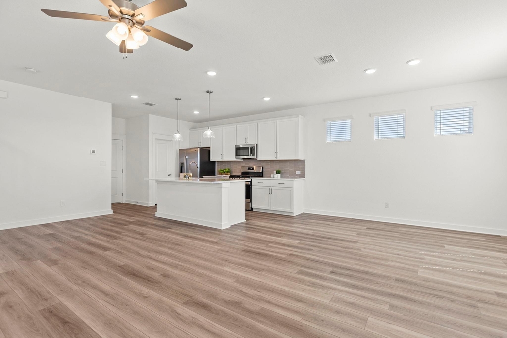 108 Hartson Dr - Photo 7