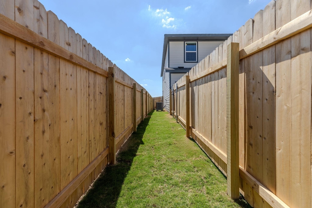 108 Hartson Dr - Photo 30