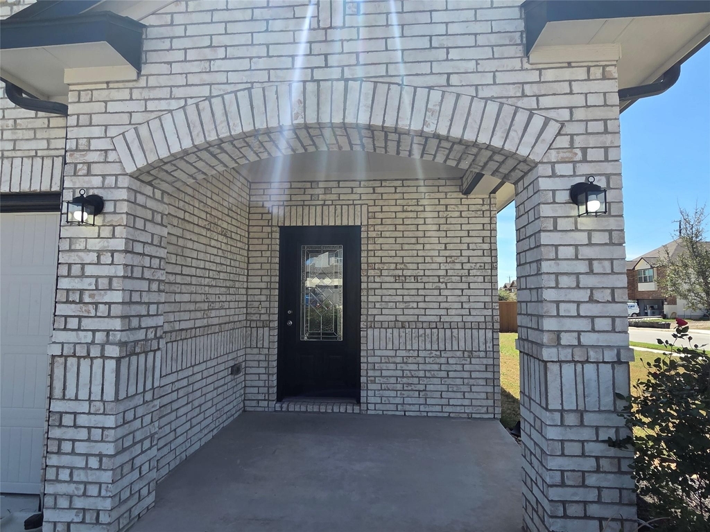8902 Grand Western - Photo 10
