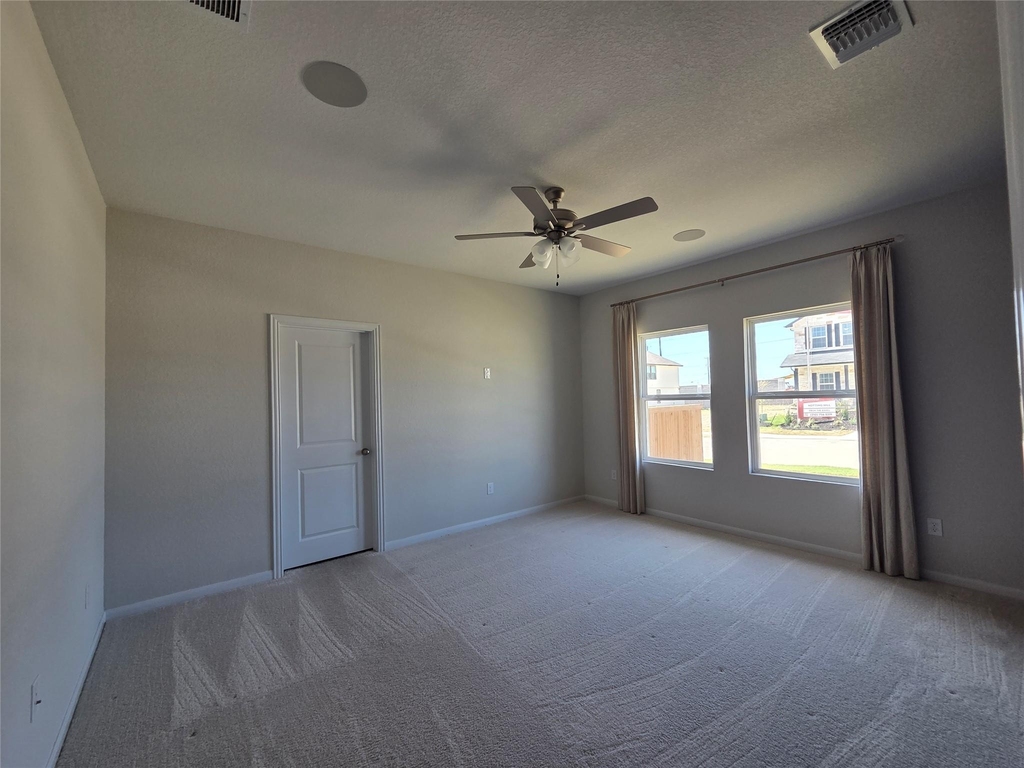 8902 Grand Western - Photo 20