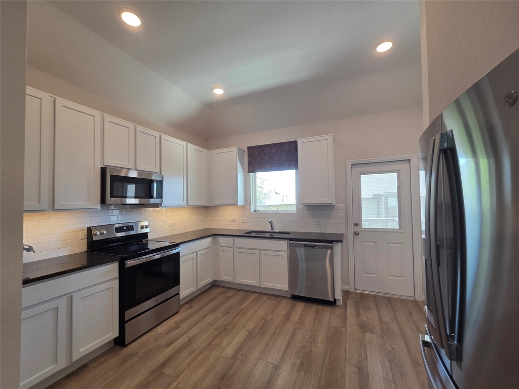 8902 Grand Western - Photo 1