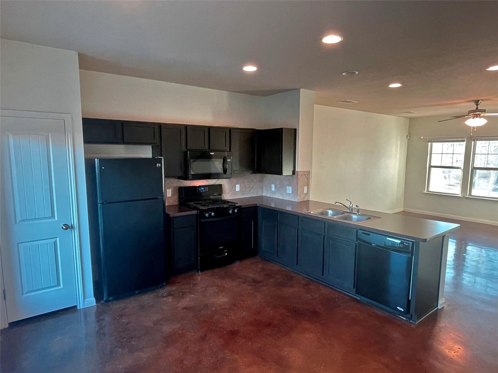 4603 Truth Way - Photo 3