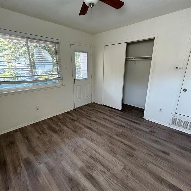 1106 W 22nd 1/2 St - Photo 6