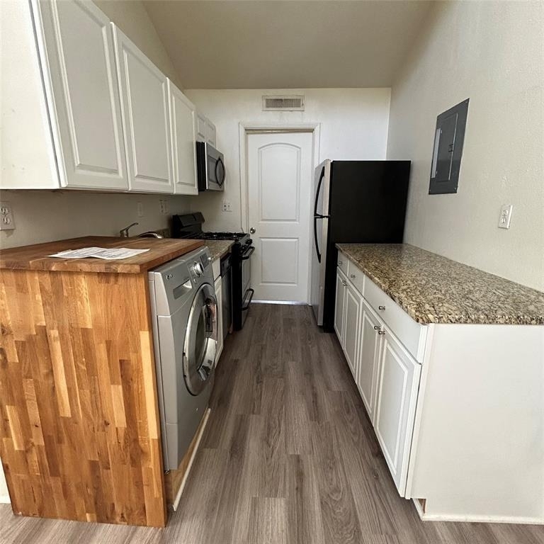 1106 W 22nd 1/2 St - Photo 3