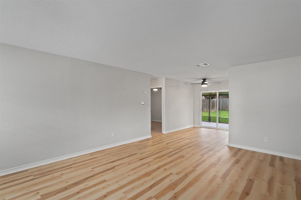 2532 Chaparral Trl - Photo 4