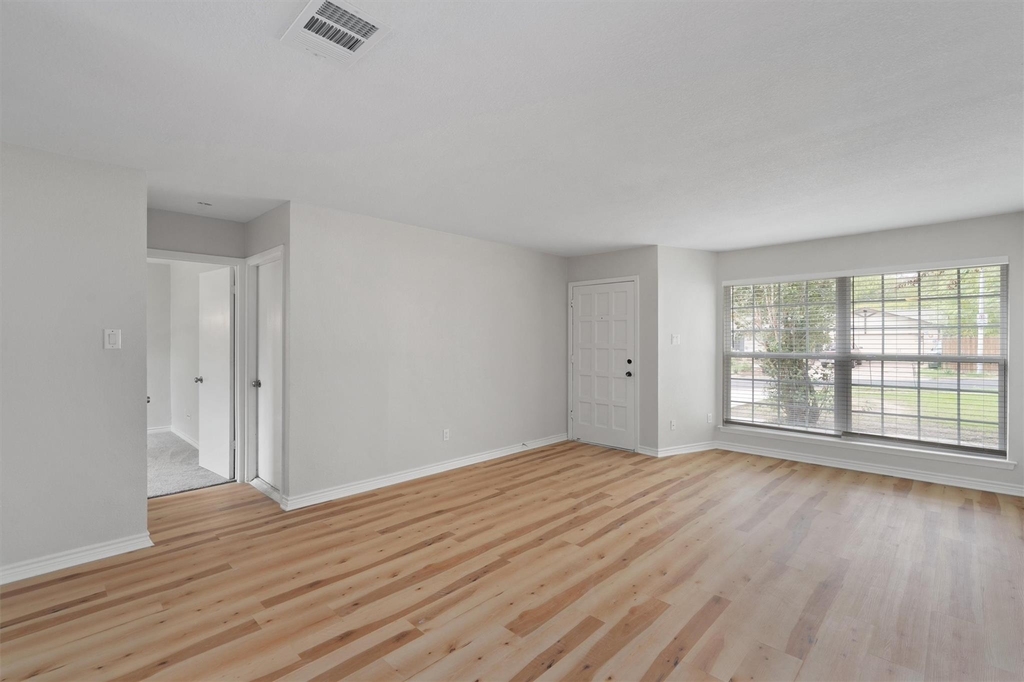 2532 Chaparral Trl - Photo 3