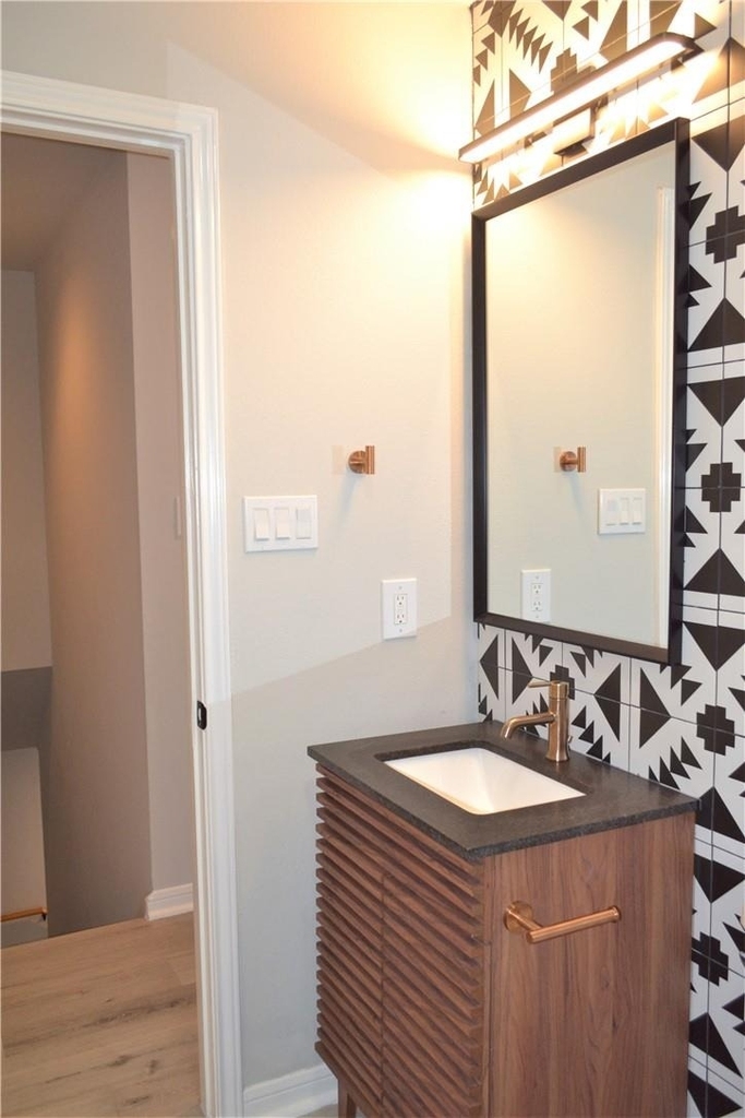7206 Meador Ave - Photo 3
