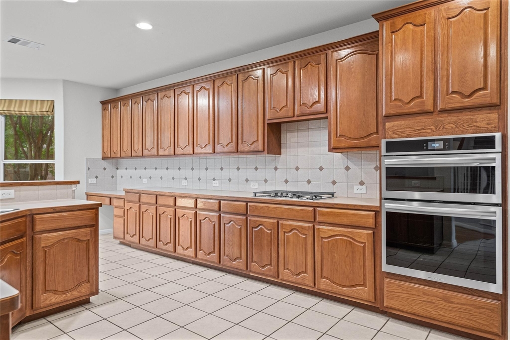 10700 Pointe View Dr - Photo 9