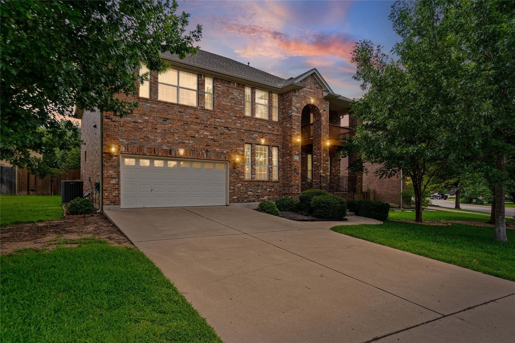 10700 Pointe View Dr - Photo 0