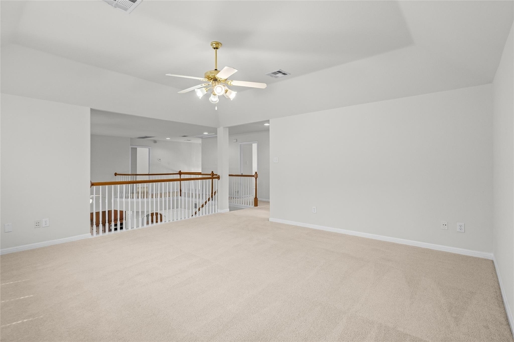 10700 Pointe View Dr - Photo 18