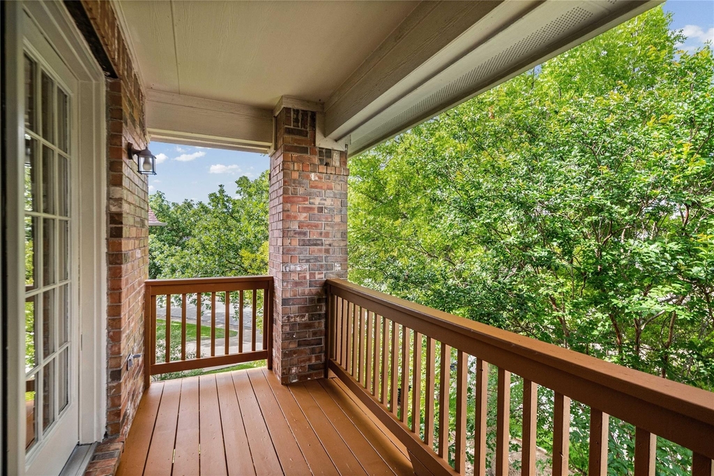 10700 Pointe View Dr - Photo 20