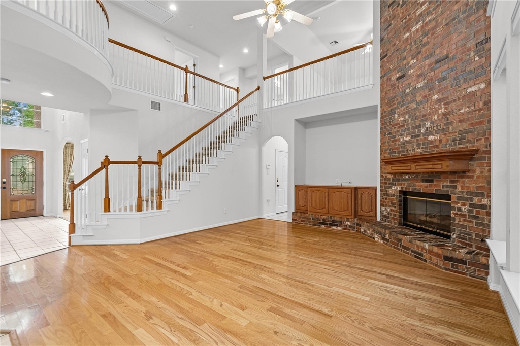 10700 Pointe View Dr - Photo 7