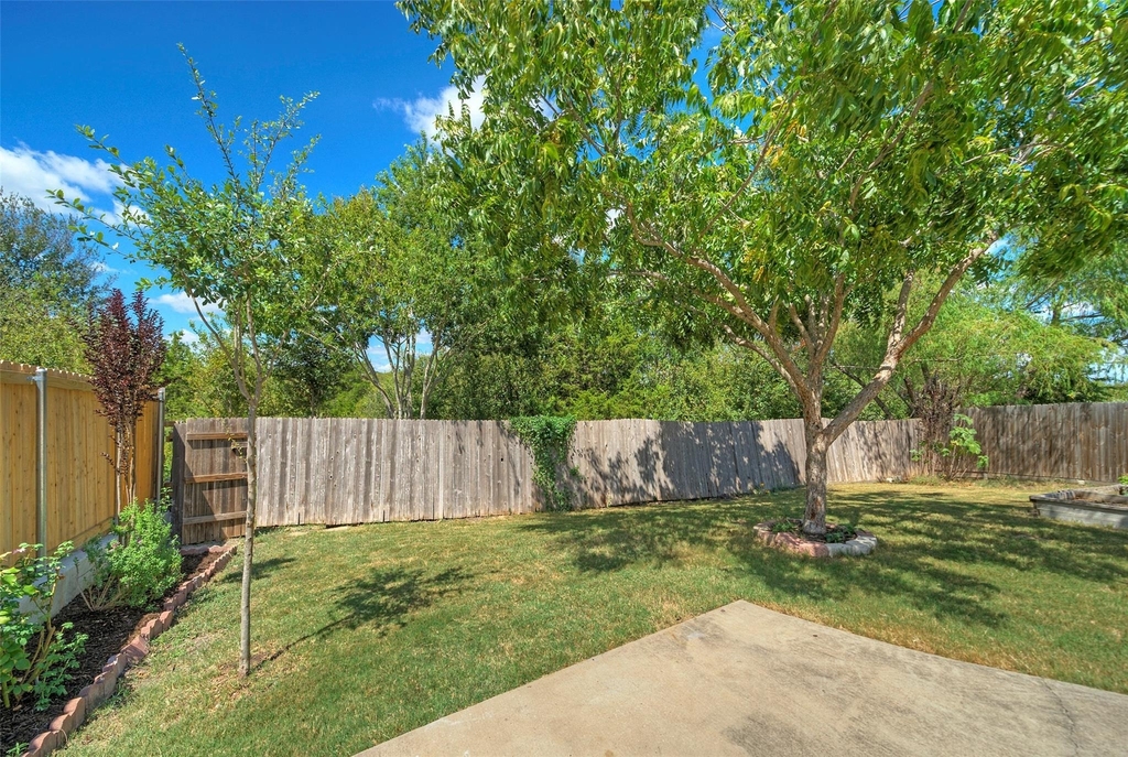 18100 Belfry Pass - Photo 25