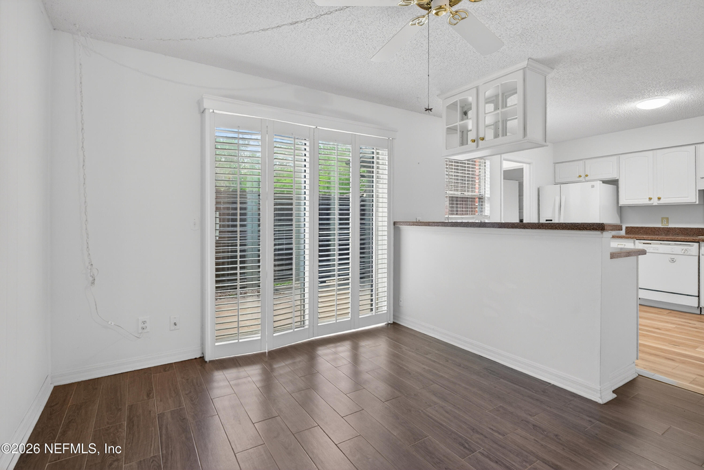 4814 Windrush Lane - Photo 7