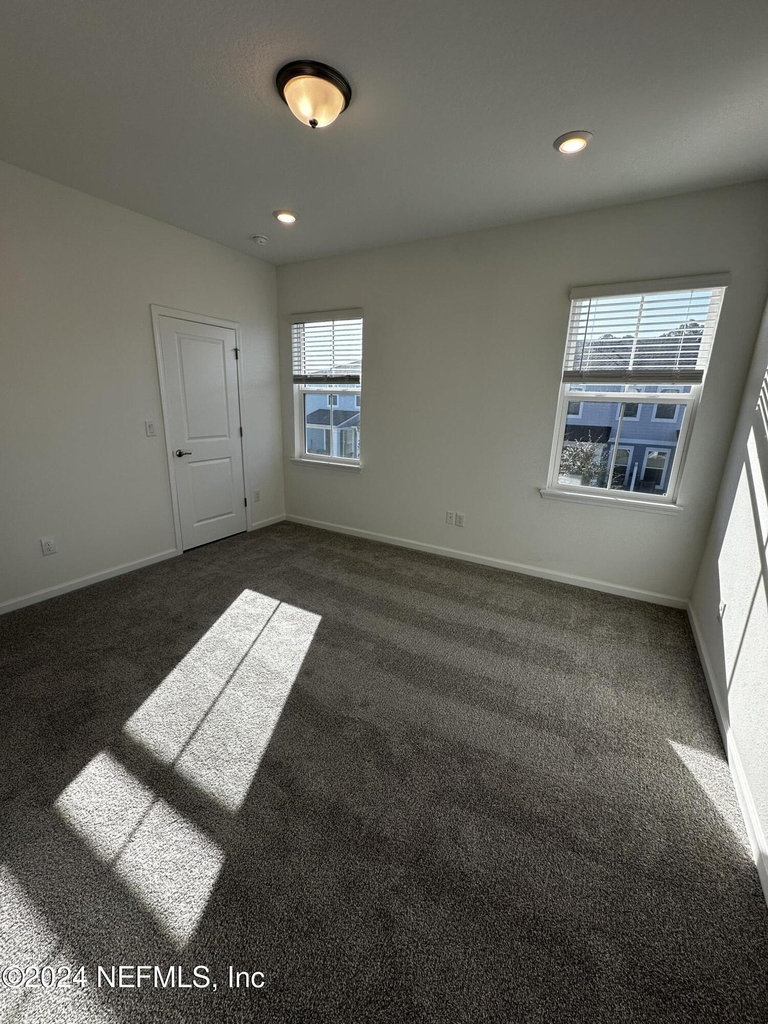 33 Thurnham Lane - Photo 24
