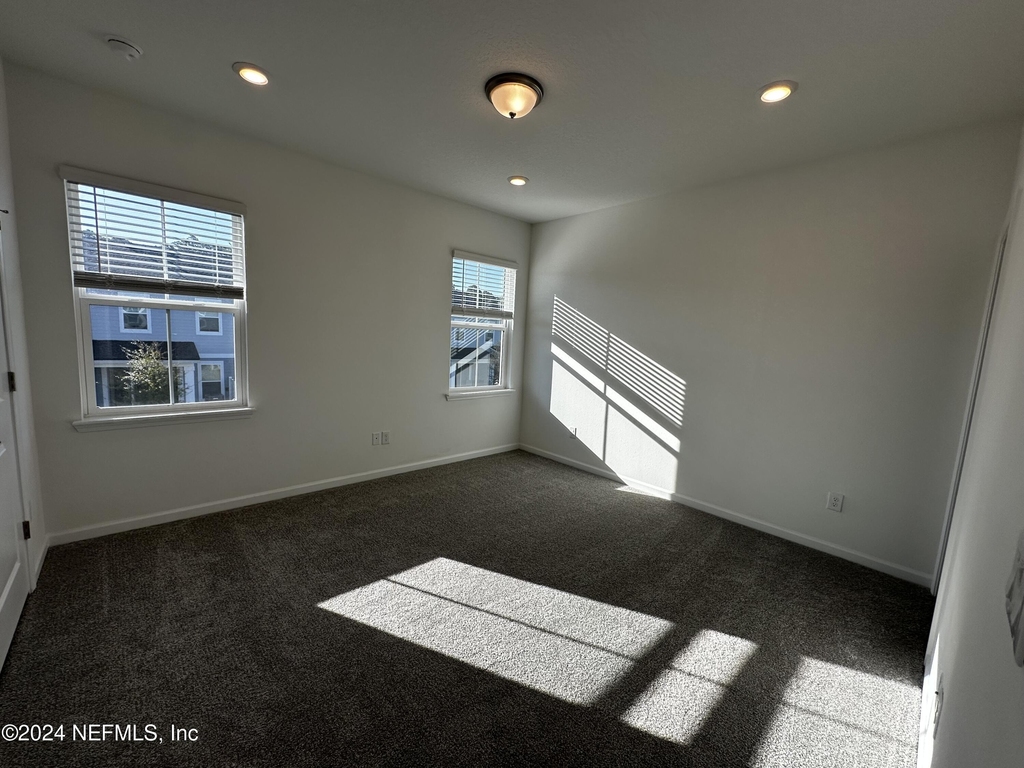 33 Thurnham Lane - Photo 17