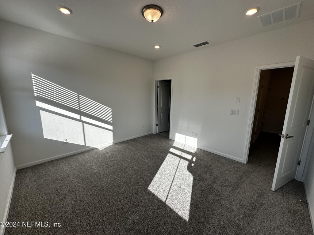 33 Thurnham Lane - Photo 18