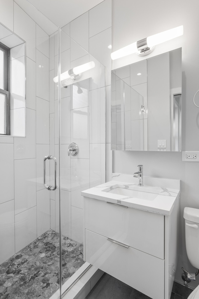 7501 N Eastlake Terrace - Photo 12