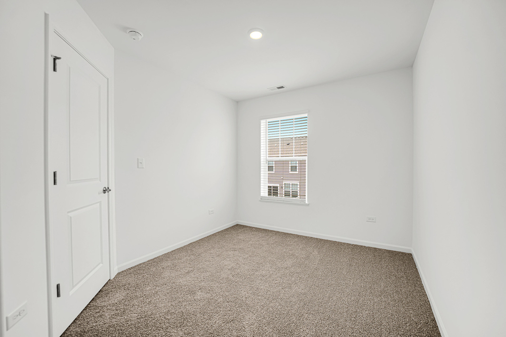 25720 W Yorkshire Drive - Photo 16