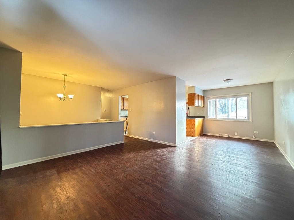 450 E Mulberry Court - Photo 2