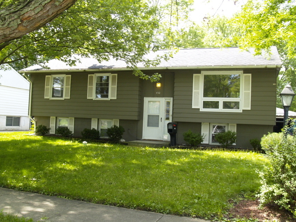 450 E Mulberry Court - Photo 0