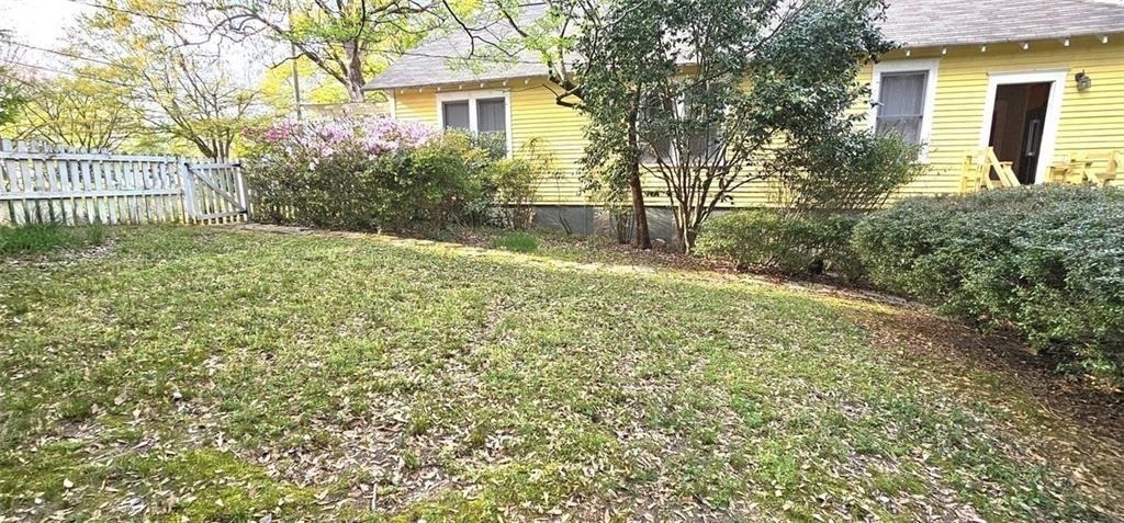 1047 Ridge Avenue - Photo 19